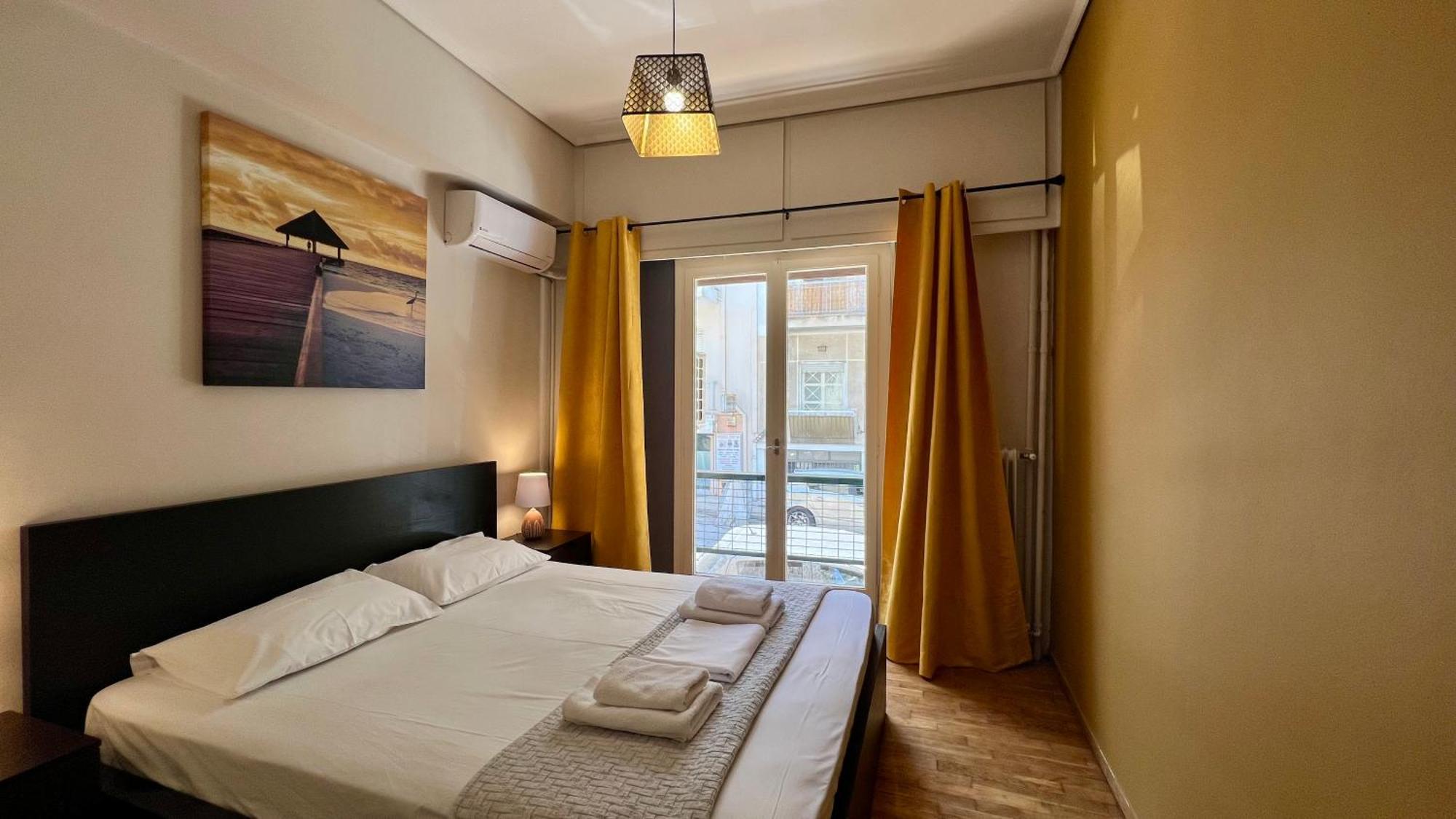 Modern & Cozy 51Sqm Apt In Thisseio Athens Exterior photo